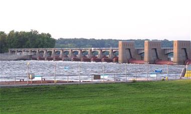 Lock and Dam No. 16_thumb_thumb.jpg